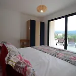 D Exception Piscine Privee 200m2 10 Pers Restonica Les Terrasses De Ruppione
