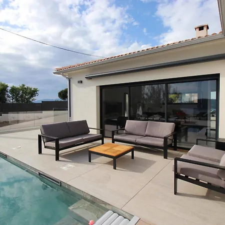 Villa D Exception Piscine Privee 200m2 10 Pers Restonica Les Terrasses De Ruppione